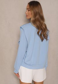 Renee - Jasnoniebieska Bluza z Wiskozą z Szerokimi Ramionami Alioris. Okazja: na co dzień. Kolor: niebieski. Materiał: wiskoza. Styl: elegancki, casual