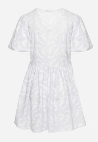 Born2be - Niebieska Rozkloszowana Sukienka z Guzikami i Bufiastymi Rękawami Ateluna. Okazja: na co dzień. Kolor: niebieski. Typ sukienki: rozkloszowane. Styl: casual, elegancki #5