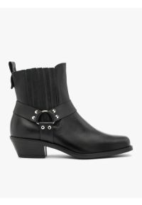 Ryłko - Czarne sztyblety ze skóry licowej. Okazja: na co dzień. Zapięcie: bez zapięcia. Kolor: czarny. Szerokość cholewki: normalna. Wysokość cholewki: za kostkę. Materiał: skóra. Obcas: na obcasie. Styl: casual, street. Wysokość obcasa: średni #1