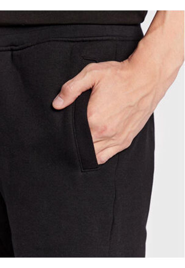 Guess Szorty sportowe Z2YD04 K9V31 Czarny Regular Fit. Kolor: czarny. Materiał: bawełna. Styl: sportowy