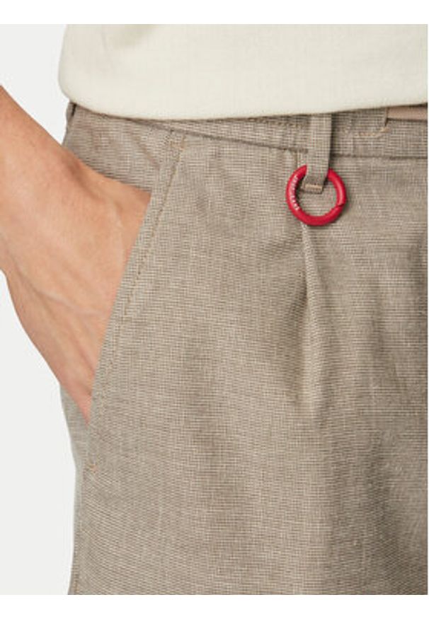 JOOP! Jeans Szorty materiałowe Ruby-W 30102858 Beżowy Regular Fit. Kolor: beżowy. Materiał: syntetyk