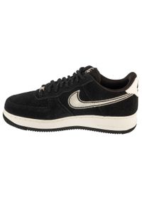 Nike - Buty sportowe Sneakersy męskie, Air Force 1 '07 Lv8. Kolor: czarny. Model: Nike Air Force. Sport: turystyka piesza