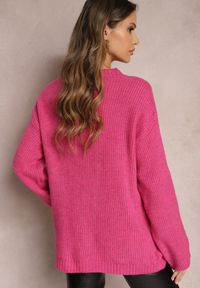Renee - Fuksjowy Sweter z Miękkiej Dzianiny Hiuzze. Kolor: różowy. Materiał: dzianina. Wzór: gładki. Styl: klasyczny #3