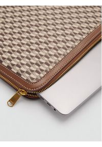 mango - Mango Etui na laptopa 77094791 Brązowy. Kolor: brązowy. Materiał: skóra