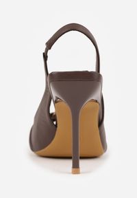 Renee - Brązowe Sandały na Szpilce VICES z Metaliczną Ozdobą i Marszczeniem Orinlisa. Kolor: brązowy. Wzór: aplikacja. Sezon: lato. Obcas: na szpilce #2