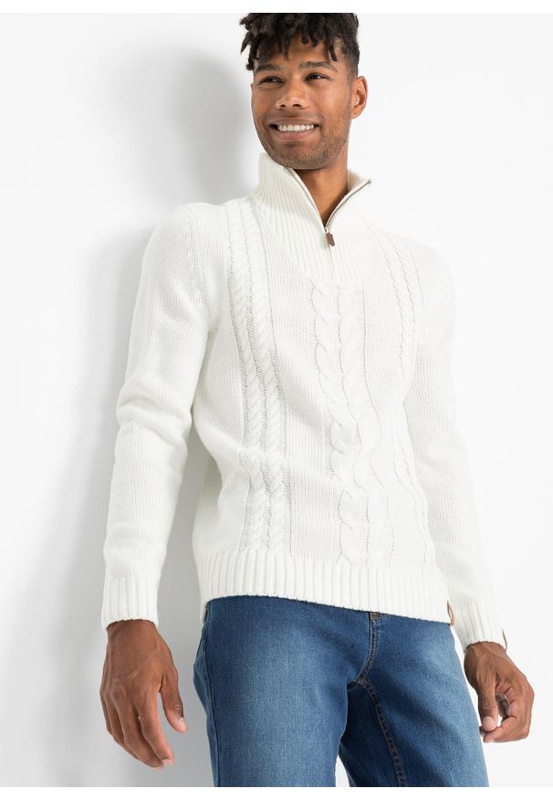 bonprix - Sweter z wysokim kołnierzem zapinanym na zamek z grubej dzianiny, we wzór w warkocze. Typ kołnierza: kołnierzyk stójkowy. Kolor: biały. Materiał: dzianina, skóra