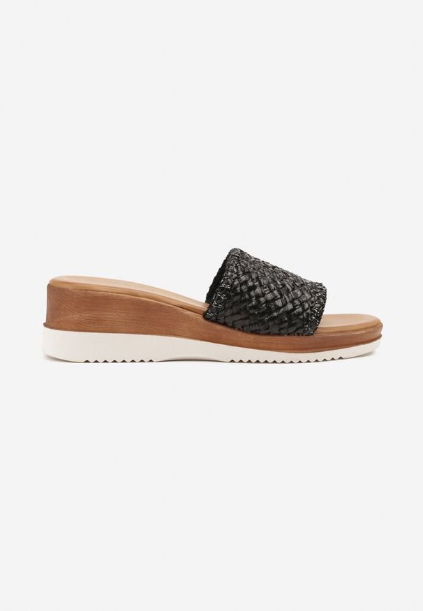 Born2be - Czarne Klapki na Koturnie z Plecioną Cholewką Nevorise. Okazja: na co dzień. Kolor: czarny. Materiał: jeans. Obcas: na koturnie. Styl: casual