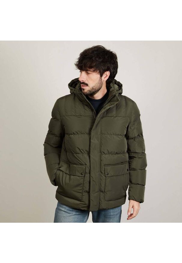 Geox - Kurtka GEOX MHILSTONE SHORT JKT Zielony. Kolor: zielony. Materiał: tkanina
