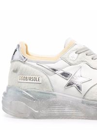 GOLDEN GOOSE - Sneakersy Running Sole ze srebrną gwiazdą. Kolor: beżowy. Materiał: guma, nylon. Szerokość cholewki: normalna. Wzór: aplikacja. Sport: bieganie #5