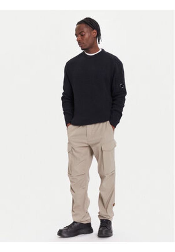 C.P. Company Sweter 19CMKN307A006170A Granatowy Regular Fit. Kolor: niebieski. Materiał: syntetyk
