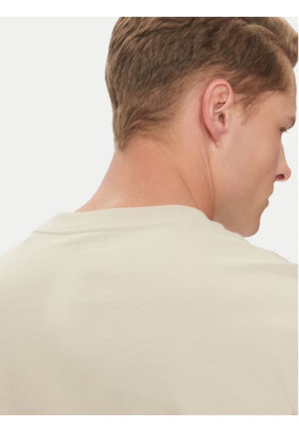 Guess T-Shirt Z5RI10 I3Z14 Écru Regular Fit. Materiał: bawełna