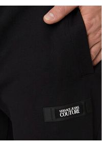 Versace Jeans Couture Spodnie dresowe 76GAAE05 Czarny Regular Fit. Kolor: czarny. Materiał: bawełna #5