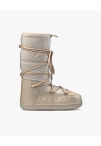 Inuikii Mountain Boot High Sand Śniegowce damskie. Wysokość cholewki: przed kolano. Zapięcie: sznurówki. Kolor: beżowy. Materiał: wełna, materiał, skóra. Szerokość cholewki: normalna. Sezon: zima. Styl: elegancki #1