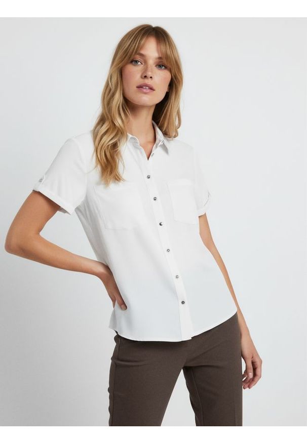 Sinsay - Wiskozowa koszula - biały. Kolor: biały. Materiał: wiskoza