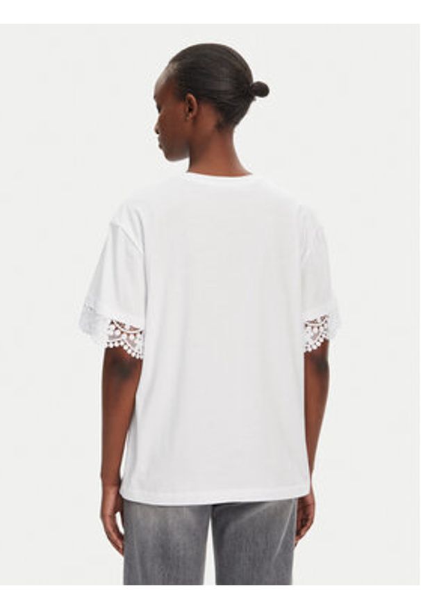 TwinSet - TWINSET T-Shirt 251TT2410 Biały Relaxed Fit. Kolor: biały. Materiał: bawełna