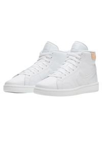 Nike - Buty Sportowe Damskie Court Royale 2 Swoosh Leather Mid Cut. Kolor: biały. Sezon: zima. Styl: sportowy