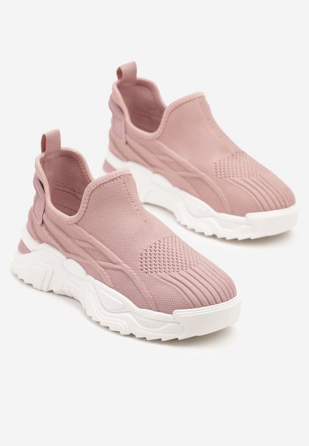 Renee - Różowe Siateczkowe Buty Sportowe Sneakersy Wsuwane Zdobione Tłoczeniami Nusadela. Zapięcie: bez zapięcia. Kolor: różowy. Materiał: jeans. Wzór: aplikacja