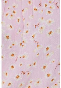 Billabong bluzka damska kolor różowy w kwiaty. Kolor: różowy. Materiał: tkanina. Długość rękawa: krótki rękaw. Długość: krótkie. Wzór: kwiaty