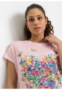 bonprix - T-shirt z nadrukiem w motyle. Kolor: różowy. Wzór: nadruk #2