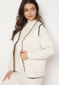 Born2be - Biała Rozpinana Kamizelka z Naszytymi Kieszeniami i Haftem Edelwen. Okazja: na co dzień. Kolor: biały. Materiał: jeans. Długość rękawa: długi rękaw. Długość: długie. Wzór: haft, aplikacja. Styl: klasyczny, casual, elegancki #7