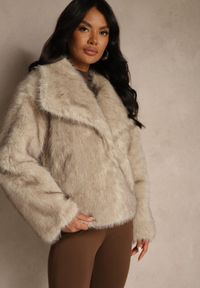 Renee - Ciemnobeżowa Kurtka Futrzana Ozdobiona Kołnierzem Avelire. Okazja: na co dzień. Kolor: beżowy. Materiał: futro. Wzór: aplikacja. Sezon: zima. Styl: casual, elegancki #2