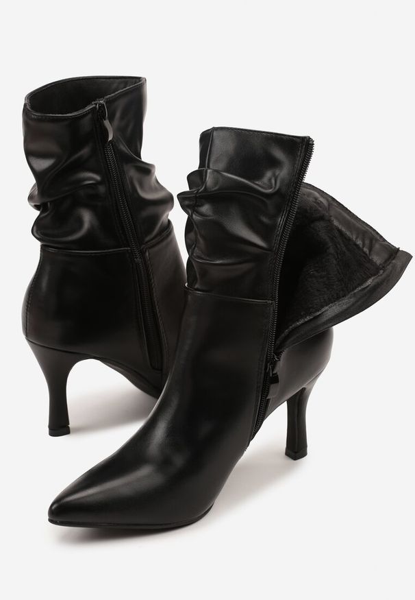 Born2be - Czarne Marszczone Botki Vices na Szpilce Iinese. Okazja: na co dzień. Kolor: czarny. Sezon: jesień. Obcas: na szpilce. Styl: elegancki, casual