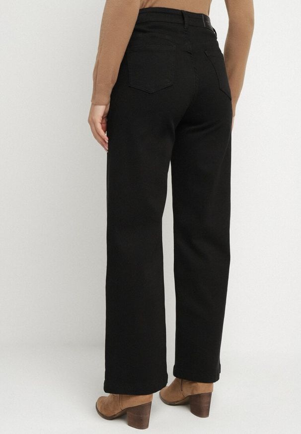 Born2be - Czarne Szerokie Jeansy z Bawełny z Wysokim Stanem Lediane. Okazja: na spacer. Stan: podwyższony. Kolor: czarny. Styl: elegancki, klasyczny