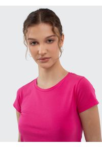 Big-Star - Koszulka damska z bawełny supima różowa Supiclassica 602. Okazja: na co dzień. Kolor: różowy. Materiał: bawełna. Wzór: aplikacja. Styl: casual, elegancki, sportowy #3