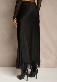 Renee - Czarna Wiskozowa Spódnica Satynowa z Koronką Fedore. Okazja: na co dzień. Kolor: czarny. Materiał: wiskoza, satyna, koronka. Wzór: koronka. Styl: casual, klasyczny #4