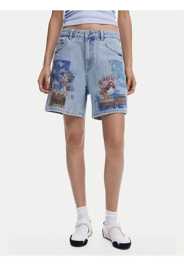Desigual Szorty jeansowe Inidan 25SWDD24 Niebieski Straight Fit. Kolor: niebieski. Materiał: bawełna