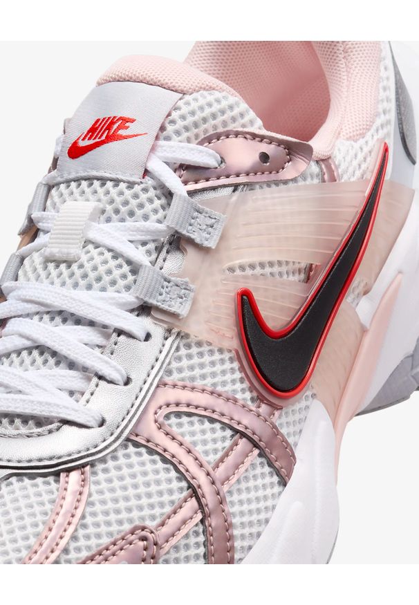 Buty do biegania damskie Nike V2K Run. Kolor: różowy. Sport: bieganie
