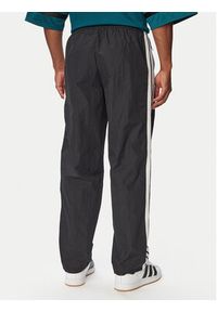 Adidas - adidas Spodnie dresowe Cutline Track KW8023 Czarny Regular Fit. Kolor: czarny. Materiał: syntetyk #2