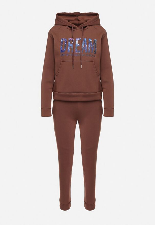 Born2be - Brązowy Ocieplany Komplet Dresowy z Bawełny Joggery i Bluza z Kapturem i Nadrukiem Filola. Kolor: brązowy. Materiał: dresówka, bawełna. Wzór: nadruk