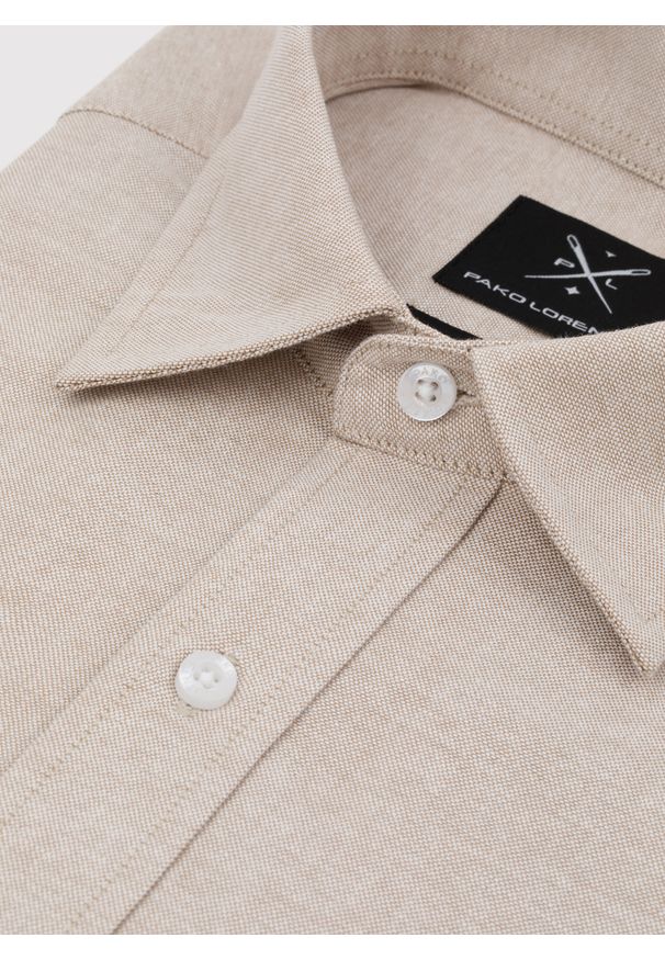 Pako Lorente - PAKO LORENTE – Beżowa bawełniana koszula męska. Kolor: beżowy. Materiał: bawełna. Długość rękawa: długi rękaw. Długość: długie. Wzór: gładki