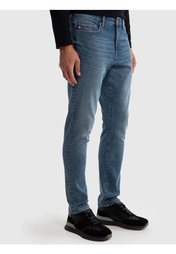 Big-Star - Jeansy męskie niebieskie Harper 375. Kolor: niebieski. Styl: klasyczny, retro