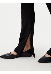 Hugo - HUGO Spodnie materiałowe 50531189 Czarny Regular Fit. Kolor: czarny. Materiał: wiskoza #2