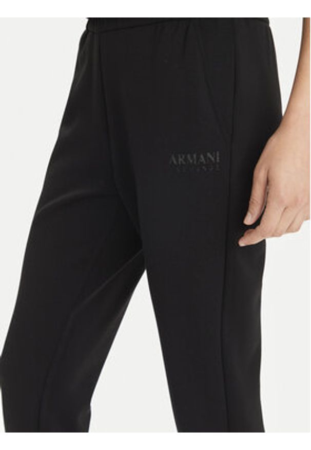 Armani Exchange Spodnie dresowe 3DYP77 YJEPZ 1200 Czarny Regular Fit. Kolor: czarny. Materiał: syntetyk, wiskoza