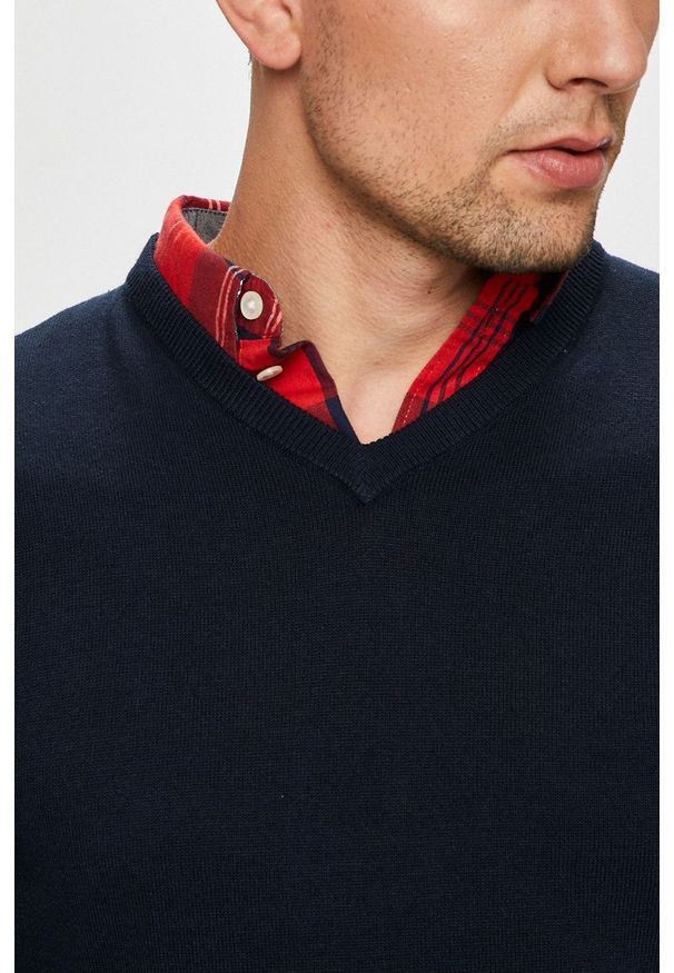 Jack & Jones - Sweter. Okazja: na co dzień. Kolor: niebieski. Materiał: bawełna, dzianina. Wzór: gładki. Styl: casual