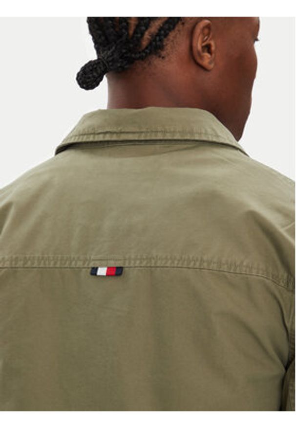 TOMMY HILFIGER - Tommy Hilfiger Kurtka przejściowa MW0MW39634 Zielony Regular Fit. Kolor: zielony. Materiał: bawełna