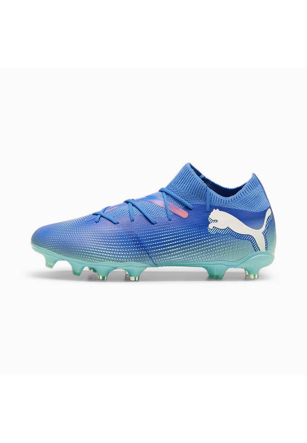 Buty piłkarskie męskie Puma 01 Future 7 Match. Zapięcie: sznurówki. Kolor: biały, wielokolorowy, niebieski. Materiał: materiał, syntetyk, tkanina. Szerokość cholewki: normalna. Sport: piłka nożna