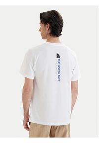 The North Face T-Shirt Vertical NF0A8GV1 Biały Regular Fit. Kolor: biały. Materiał: bawełna #2