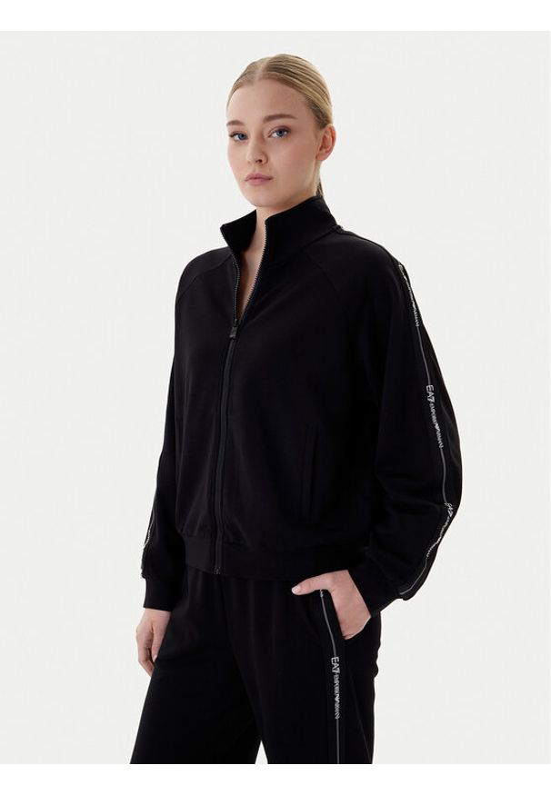 EA7 Emporio Armani Dres 7W000979 AF12501 UC001 Czarny Regular Fit. Kolor: czarny. Materiał: syntetyk