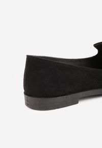 Born2be - Czarne Płaskie Mokasyny z Perforacją Gaidelle. Okazja: na co dzień. Kolor: czarny. Wzór: aplikacja. Styl: casual #4