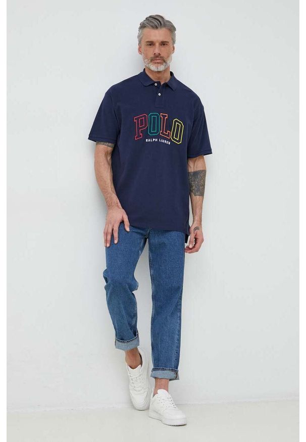 Polo Ralph Lauren polo bawełniane kolor granatowy z aplikacją. Typ kołnierza: polo. Kolor: niebieski. Materiał: bawełna. Długość: krótkie. Wzór: aplikacja