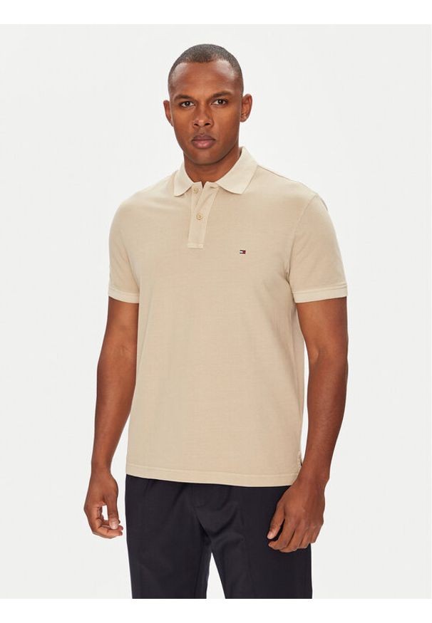 TOMMY HILFIGER - Tommy Hilfiger Polo MW0MW34757 Beżowy Regular Fit. Typ kołnierza: polo. Kolor: beżowy. Materiał: bawełna