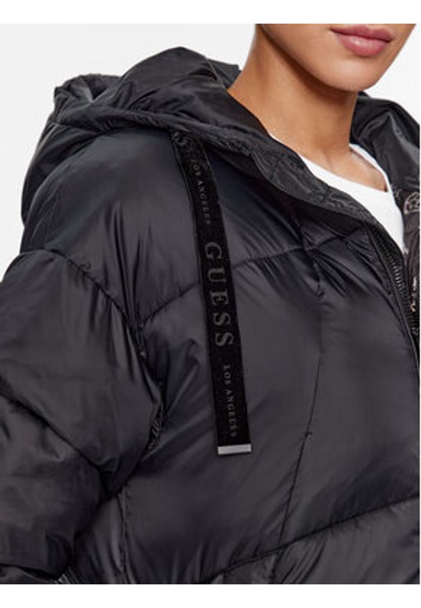 Guess Kurtka puchowa W3BL21 WG0V0 Czarny Regular Fit. Kolor: czarny. Materiał: syntetyk