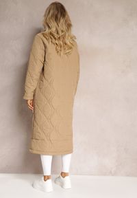 Renee - Beżowy Długi Płaszcz Kurtka Ozdobiona Pikowaniem Hamid. Kolor: beżowy. Długość: długie. Wzór: aplikacja #2