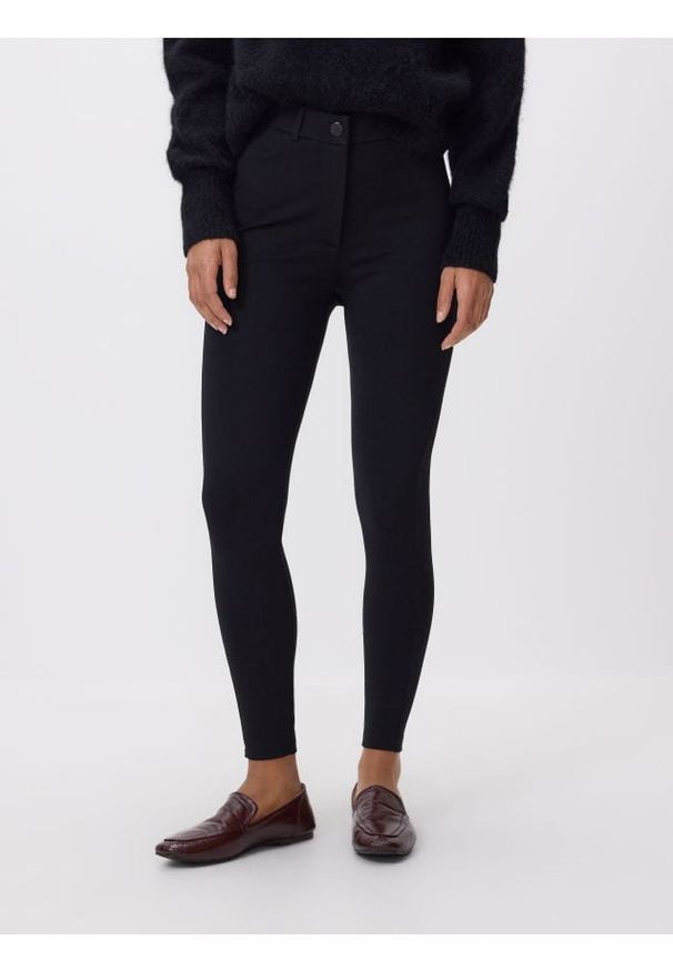 Reserved - Legginsy z wiskozą - czarny. Kolor: czarny. Materiał: wiskoza