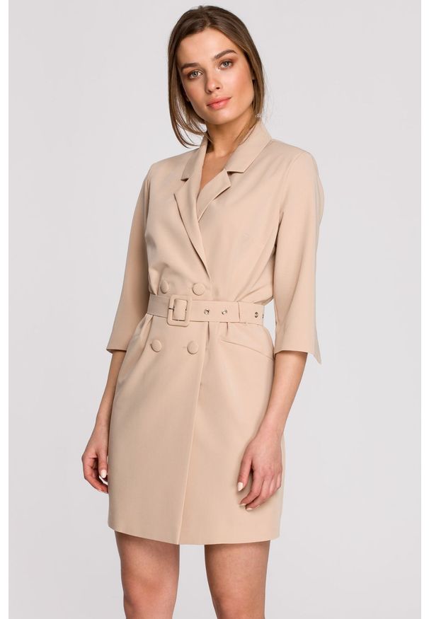 Stylove - Elegancka sukienka marynarkowa z paskiem beżowa. Okazja: na co dzień. Kolor: beżowy. Materiał: wiskoza, elastan, poliester. Typ sukienki: proste. Styl: elegancki