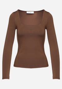 Born2be - Brązowa Bluzka Alexusi. Okazja: na co dzień, do pracy. Typ kołnierza: dekolt kwadratowy. Kolor: brązowy. Materiał: materiał, dzianina, wiskoza, jeans. Długość rękawa: długi rękaw. Długość: długie. Wzór: gładki. Styl: klasyczny, casual, elegancki #4